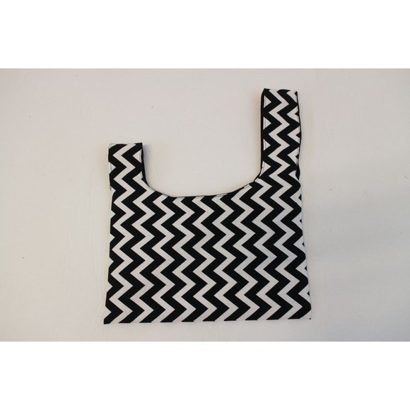 Reversible Black & White Cotton Chevron Japanese Cotton Knot Bag - Picture 4 of 4